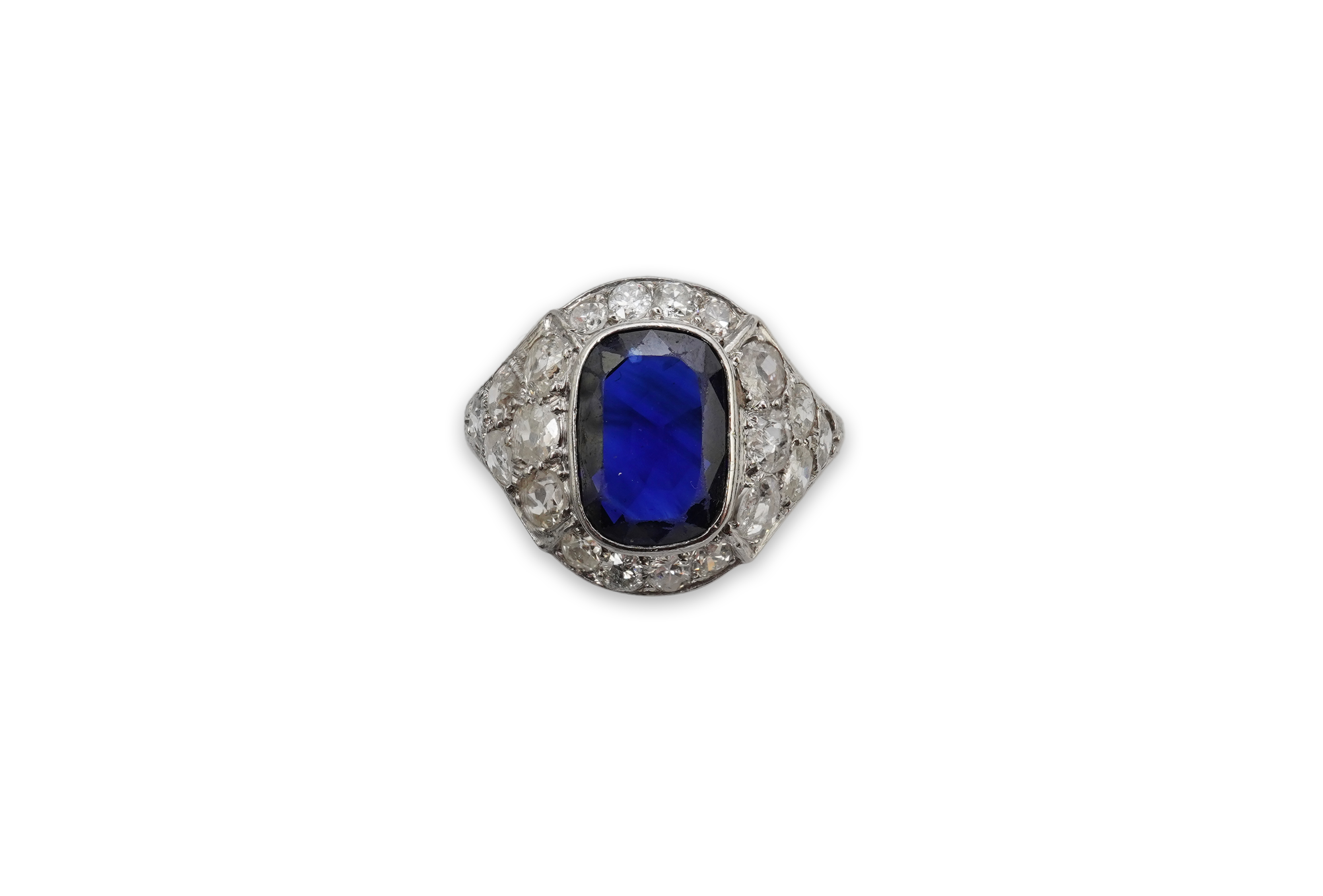 An Art Deco sapphire and diamond ring, France, circa 1930